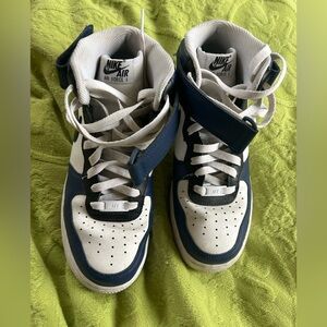 Nike Air Force 1 Mid Royal Blue. Size 9.5
